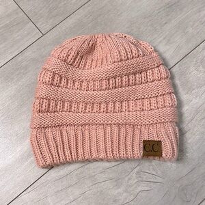 Cc Exclusives Nwot Womens Peach Toque Ponytail Hole